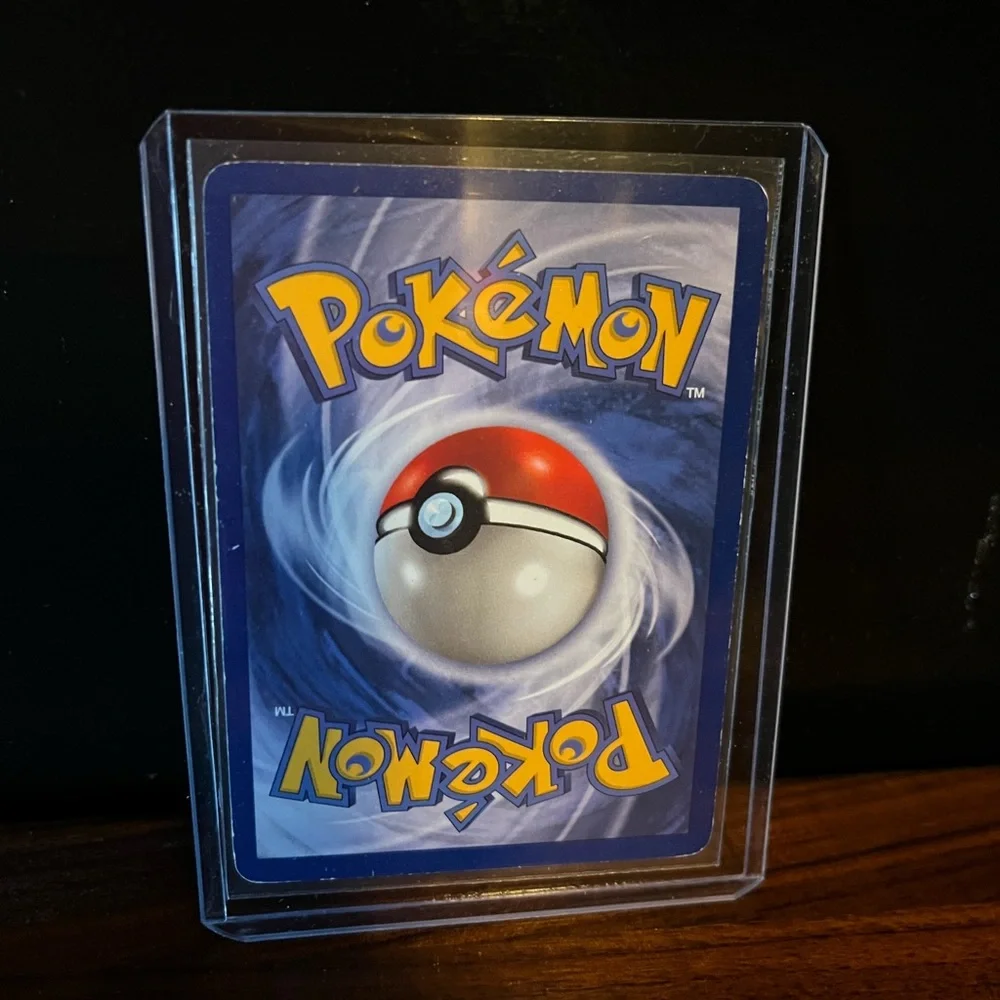 Pokémon Base Set Charmeleon Card (1995, 24/102)